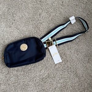 NWT Lilly Pulitzer True Navy Jeanie Belt Bag